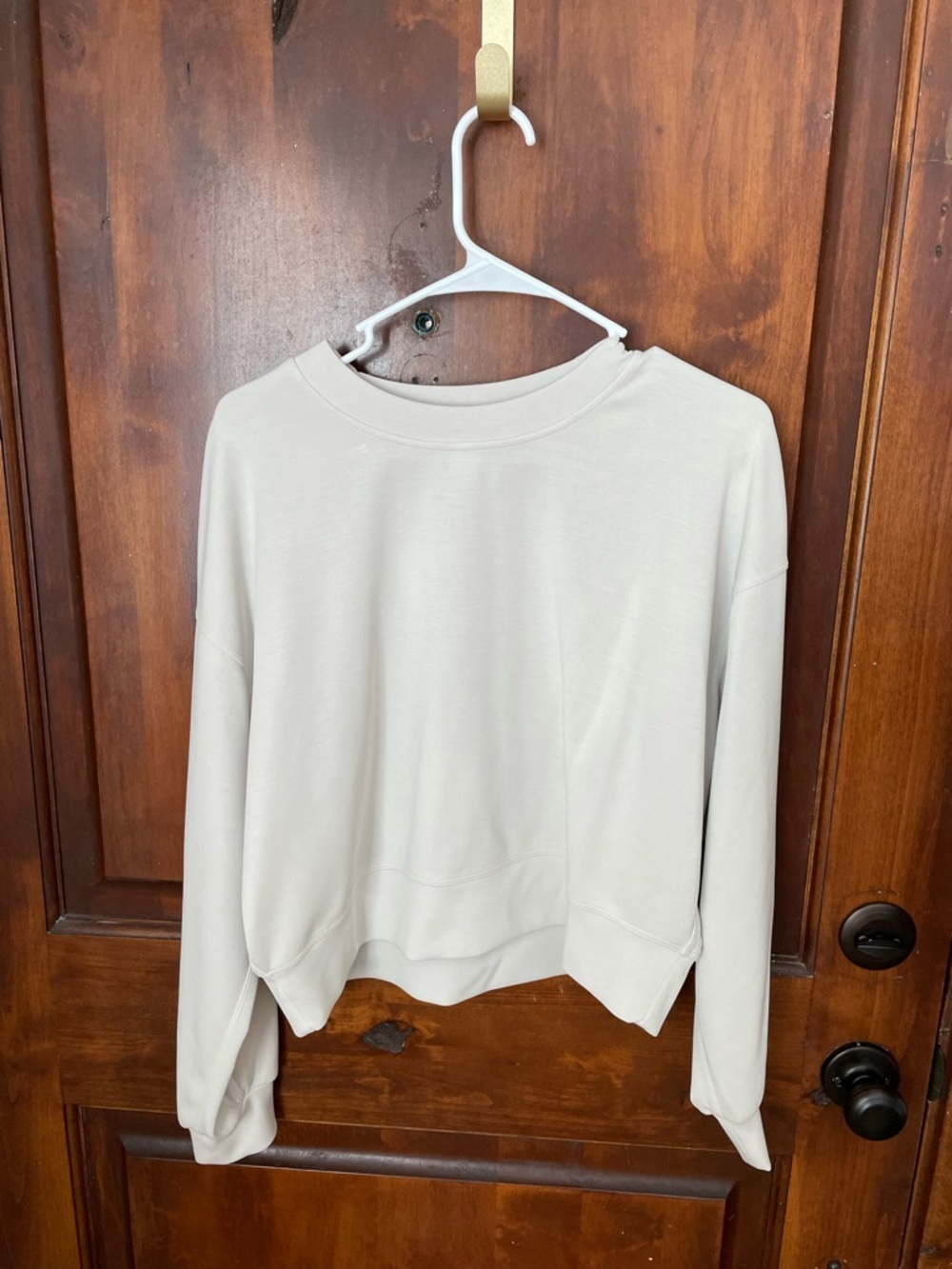 lululemon athletica Crew Neck Sweatshirt in Light Cream